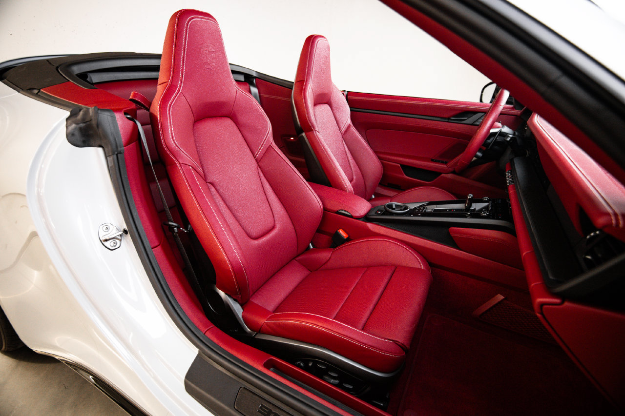 Certified 2026 Porsche 911 Carrera GTS RWD image 28