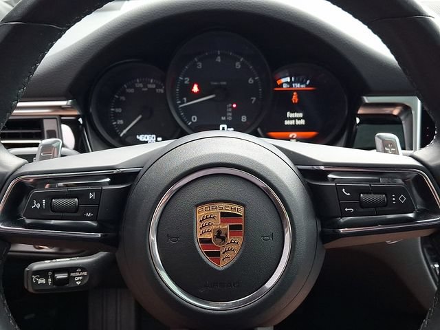 Certified 2024 Porsche Macan AWD/4WD image 23