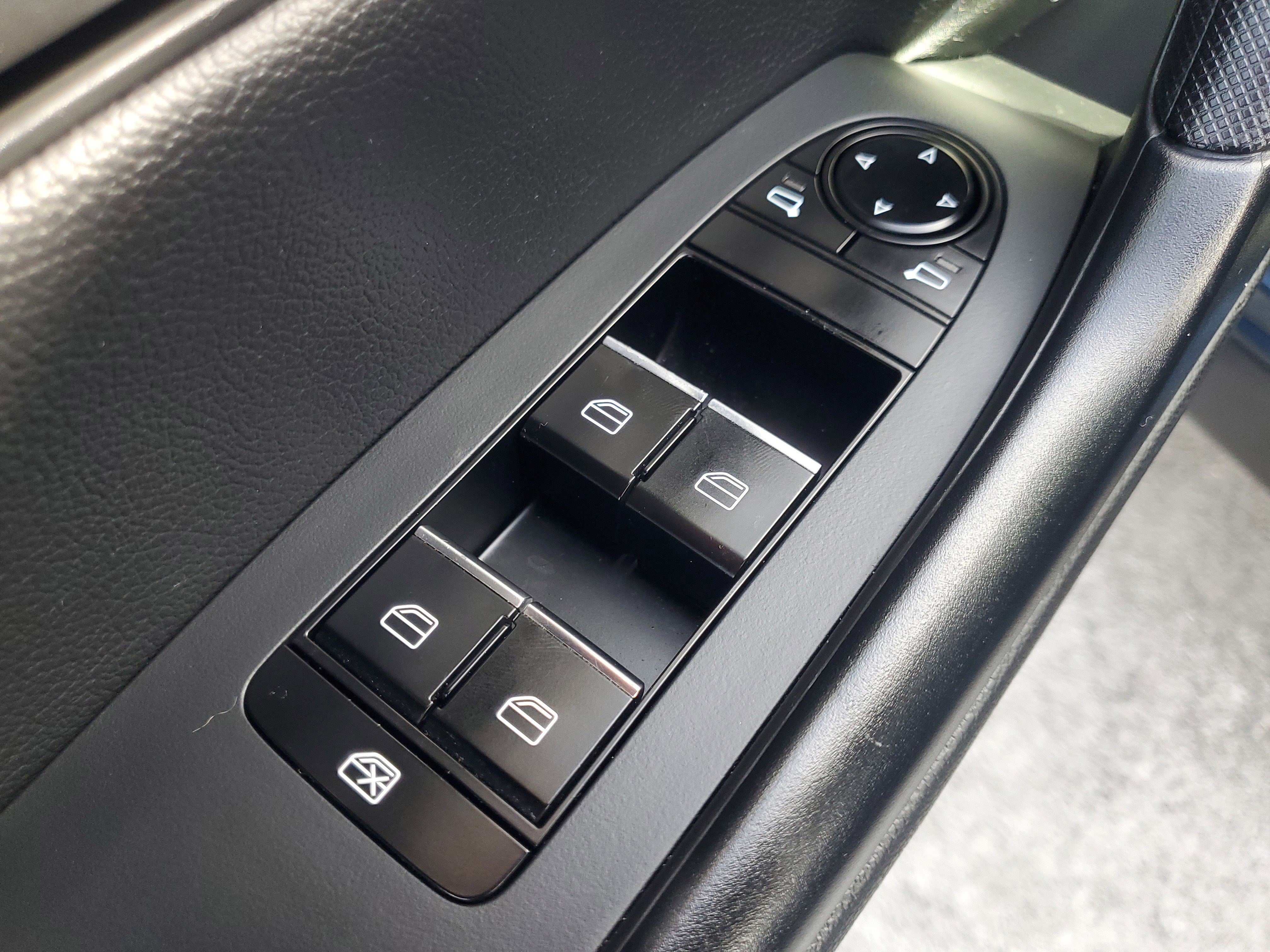 Used 2024 MAZDA CX-50 AWD 2.5 S w/ Premium Package image 22