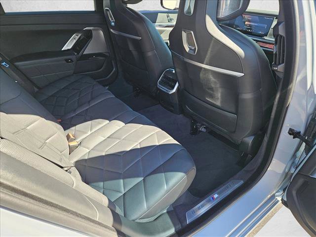 Certified 2025 BMW i7 xDrive60 image 19