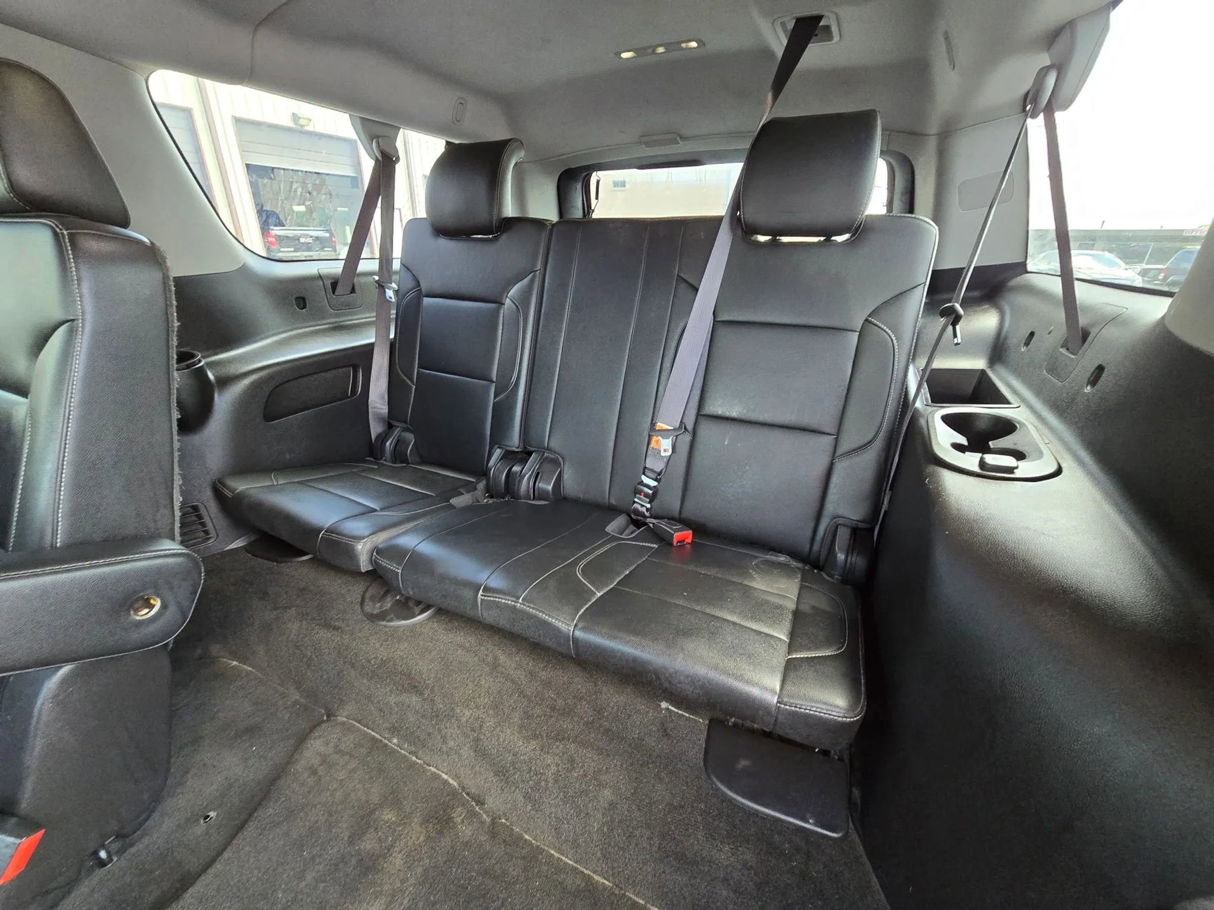 Used 2017 Chevrolet Suburban LT image 16