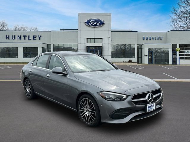 Used 2024 Mercedes-Benz C 300 4MATIC Sedan image 3