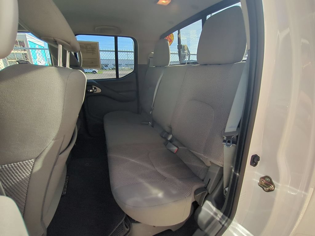 Used 2019 Nissan Frontier SV RWD image 14