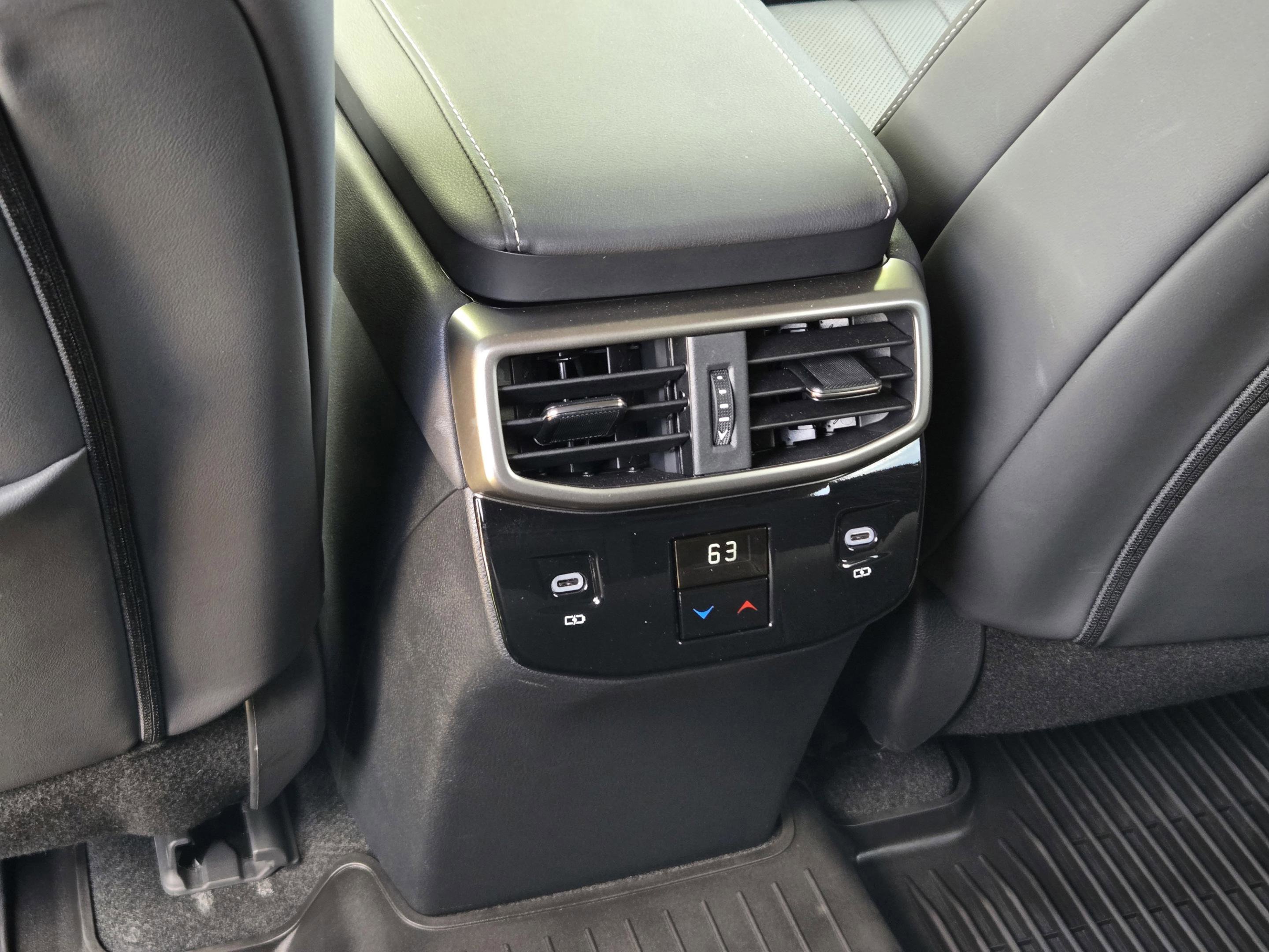 Used 2023 Lexus RX 500h F Sport w/ Cold Area Package AWD/4WD image 28