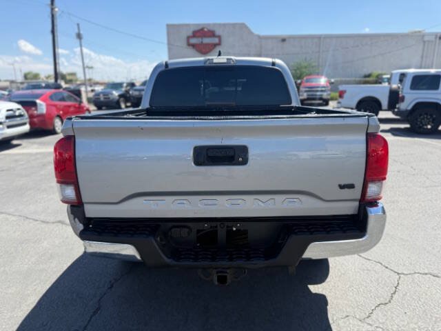 Used 2021 Toyota Tacoma SR5 RWD image 4