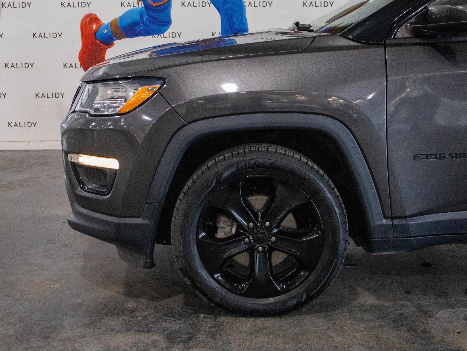 Used 2020 Jeep Compass Latitude image 15