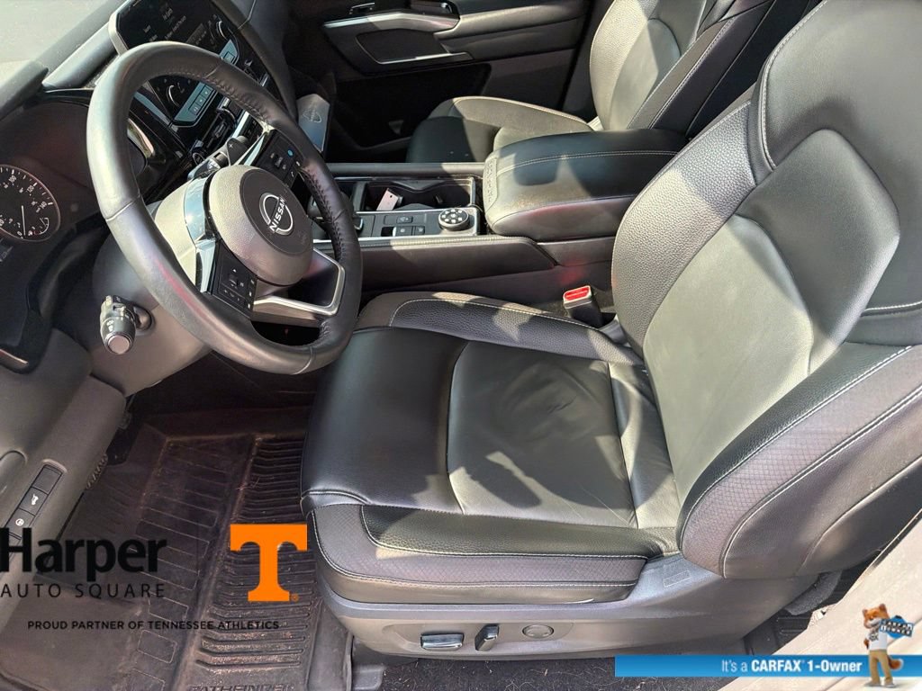 Used 2023 Nissan Pathfinder SL w/ SL Premium Package AWD/4WD image 13