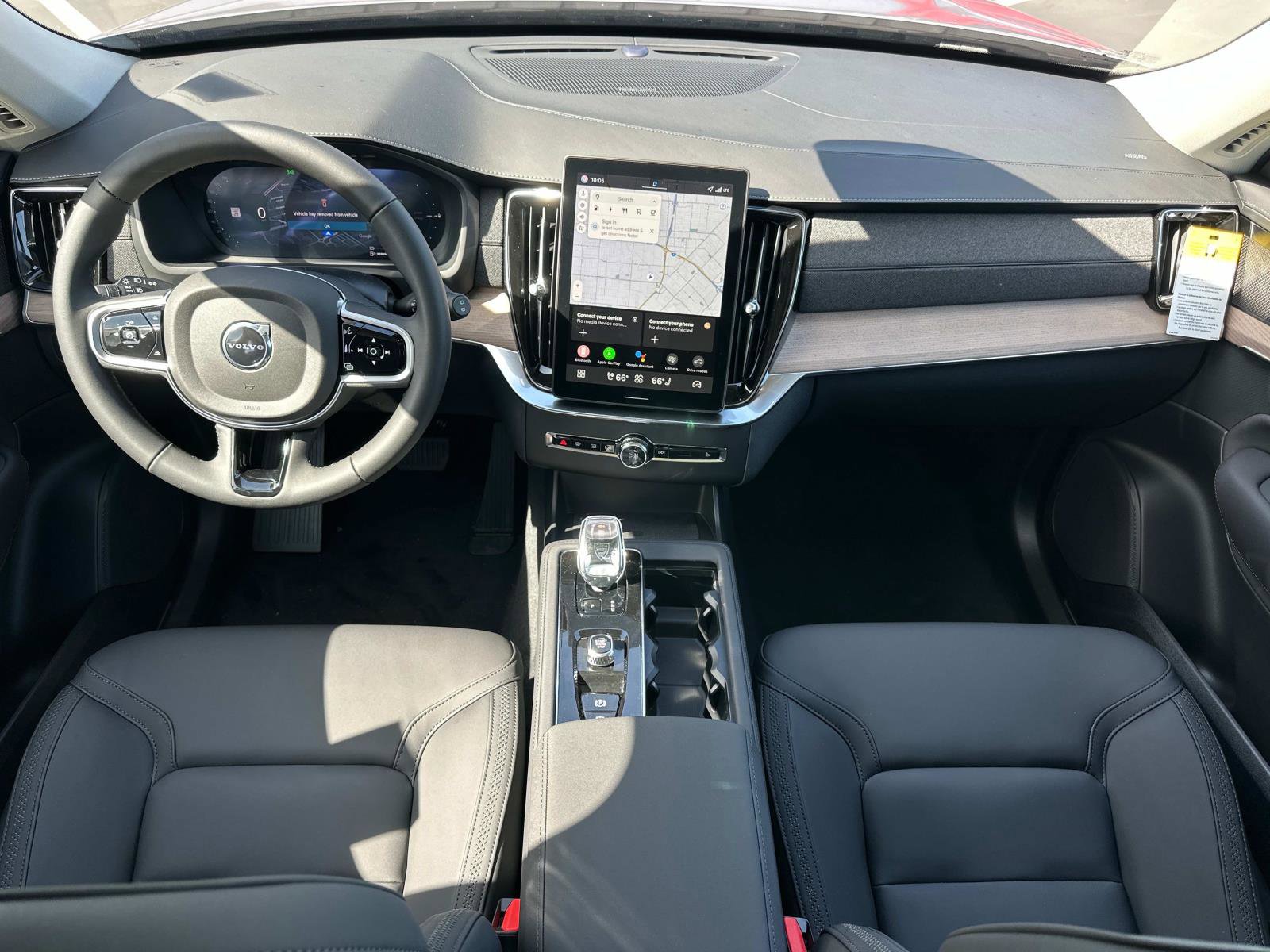 New 2026 Volvo XC90 T8 Plus image 7