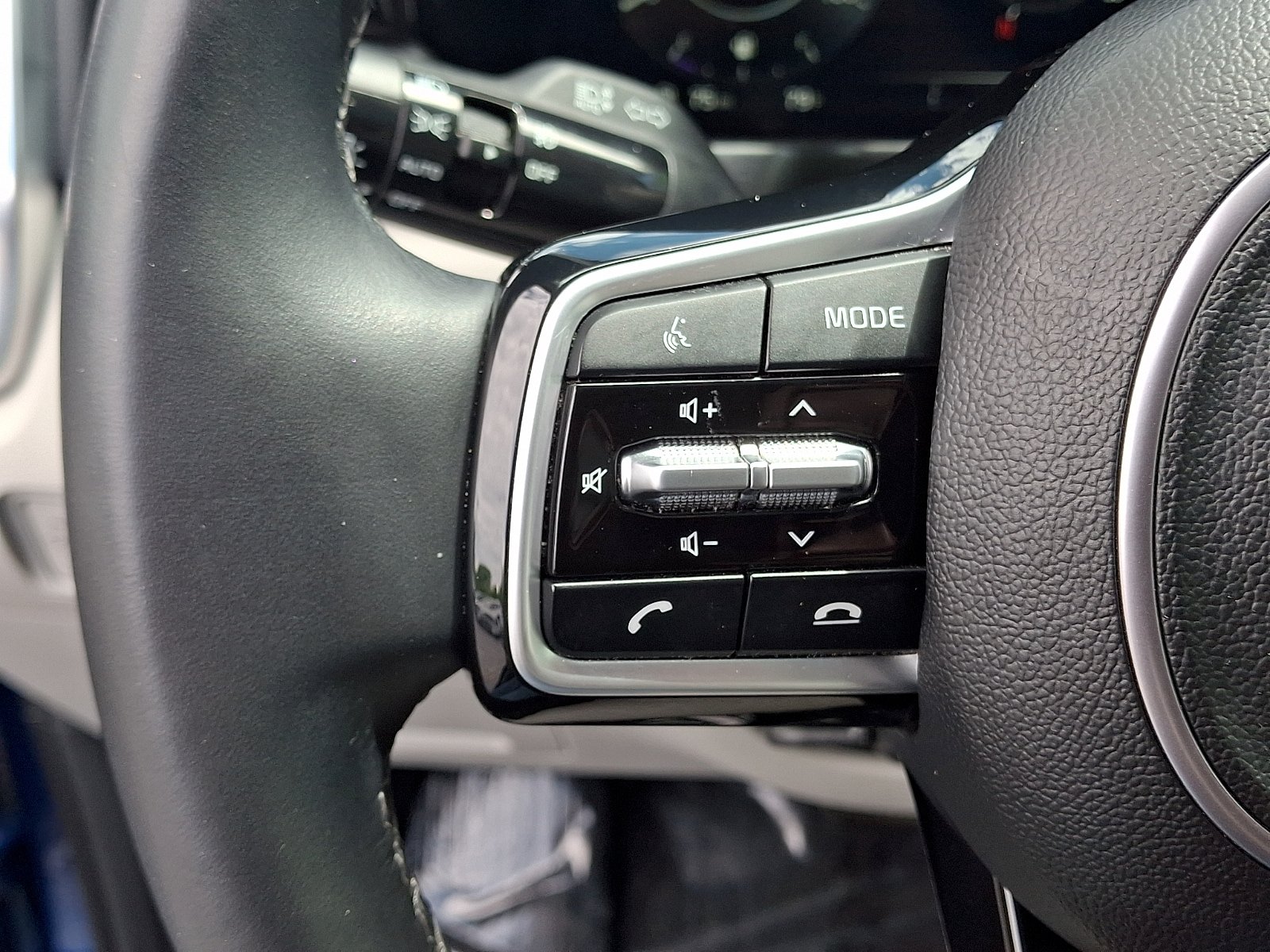 Used 2023 Kia Sorento SX AWD/4WD image 22