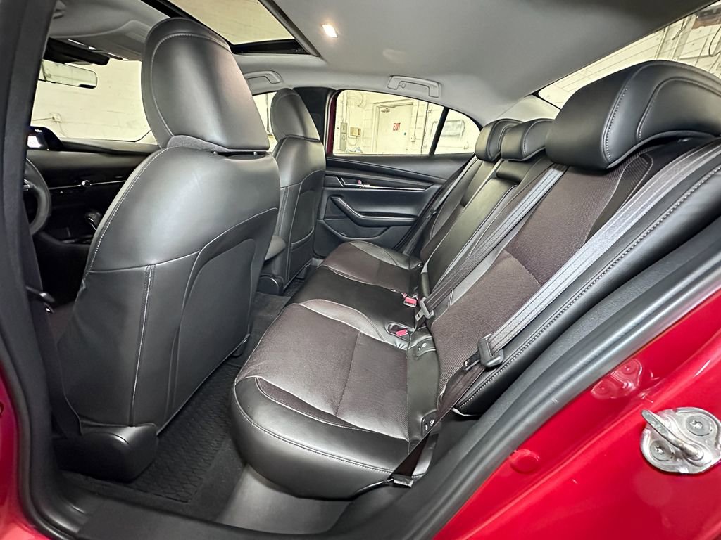 Used 2021 MAZDA MAZDA3 2.5 Turbo Sedan w/Premium Plus image 26