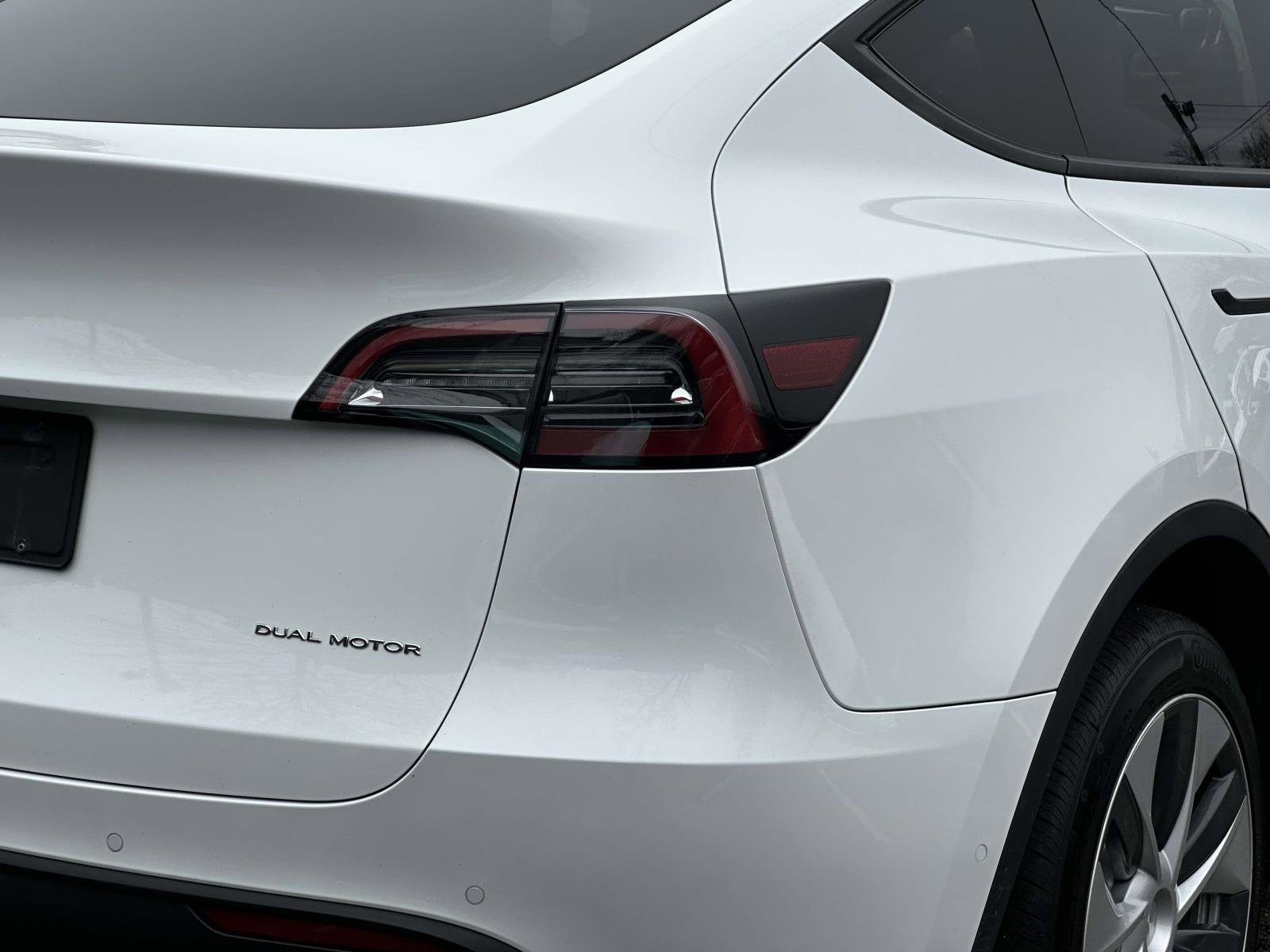 Used 2022 Tesla Model Y Long Range AWD/4WD image 11