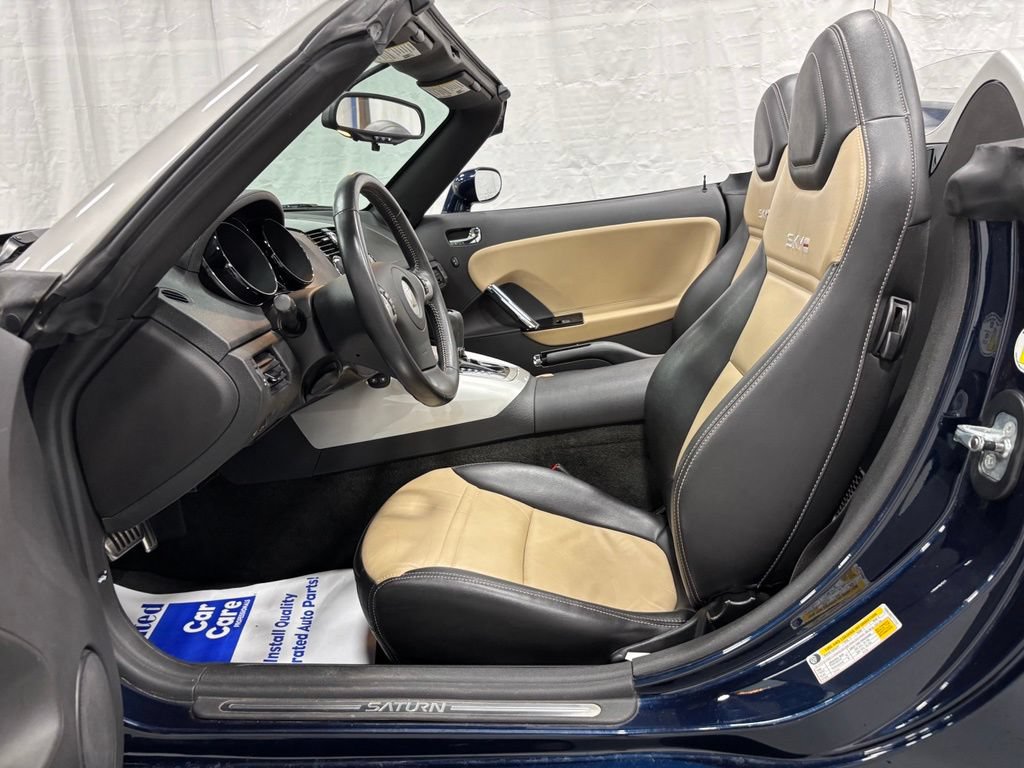 Used 2007 Saturn Sky Red Line RWD image 18