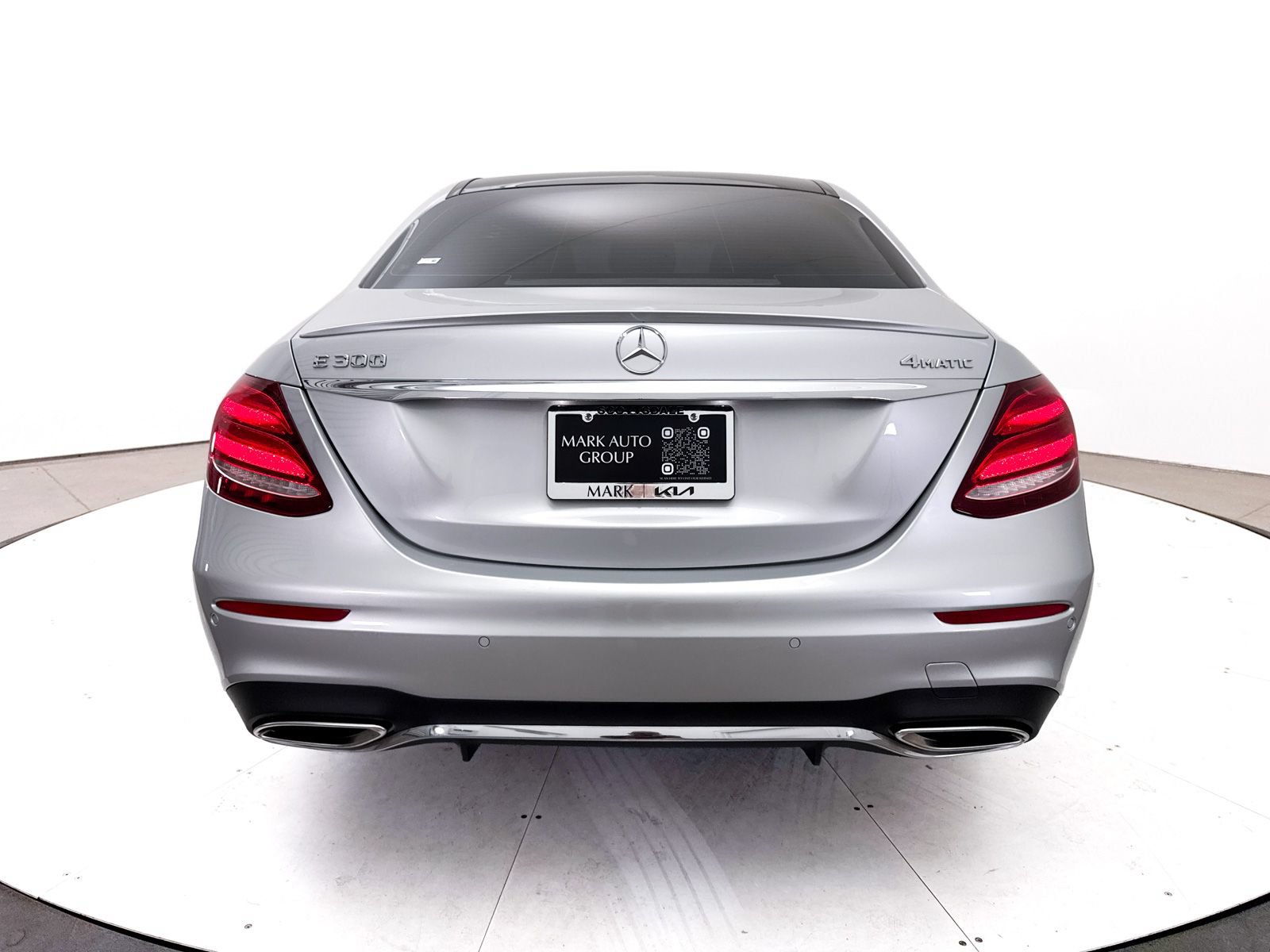 Used 2019 Mercedes-Benz E 300 4MATIC image 19