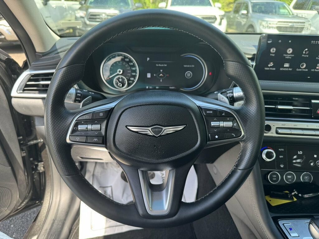 Used 2026 Genesis G70 2.5T RWD image 5