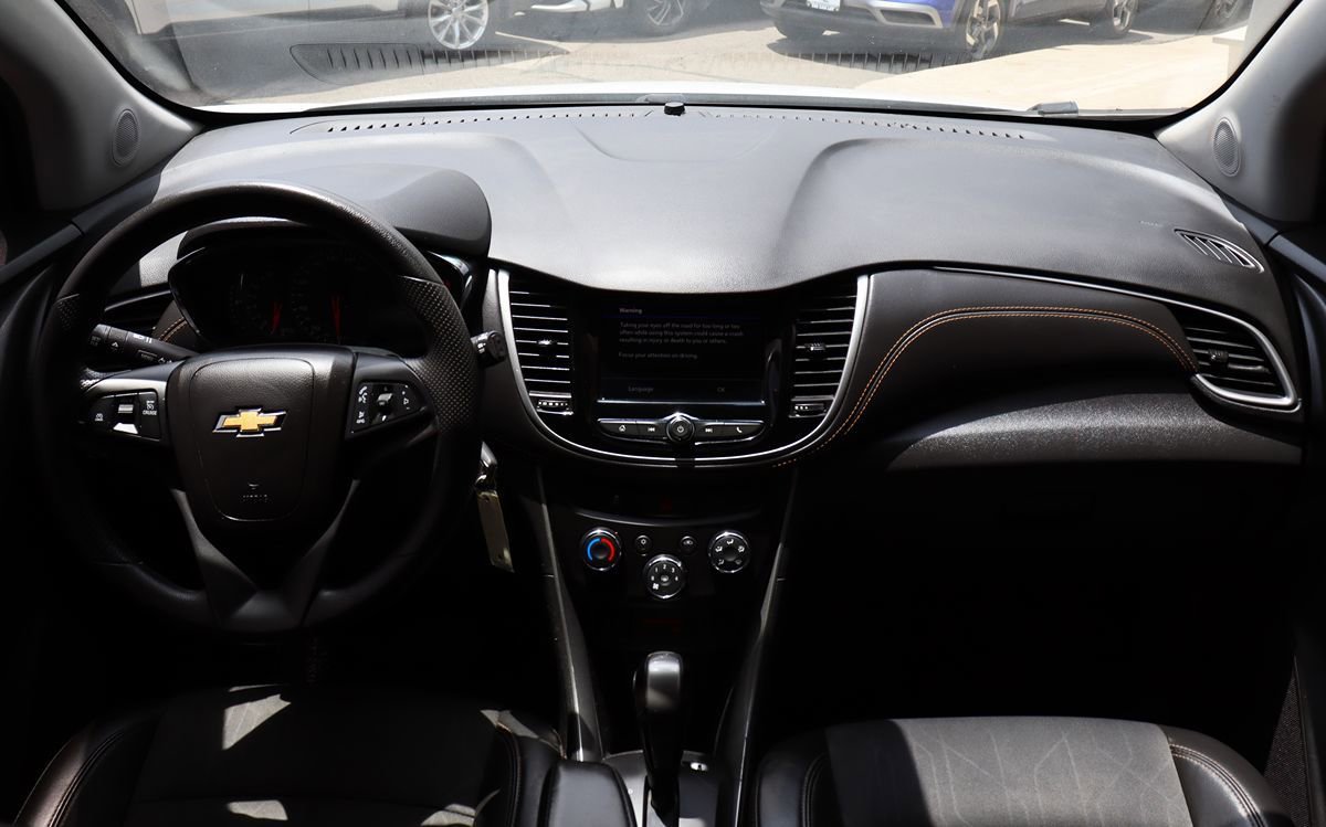Used 2021 Chevrolet Trax LT AWD/4WD image 32
