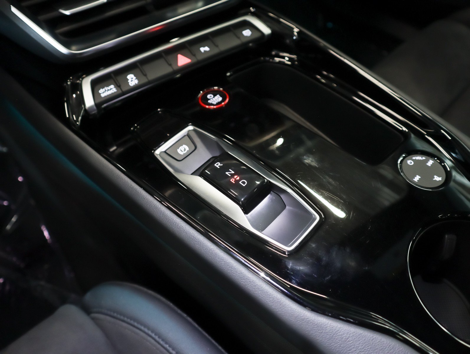 Used 2024 Audi e-tron GT Premium Plus w/ Executive Package AWD/4WD image 19