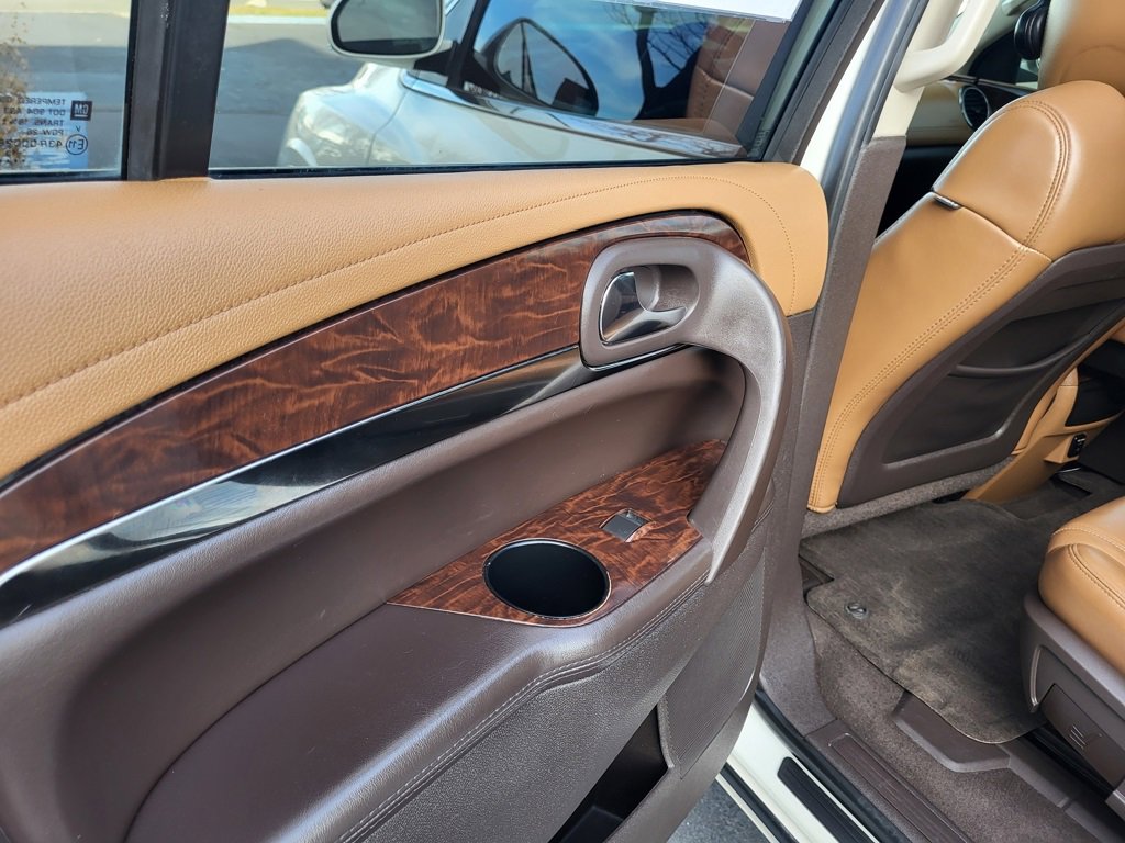 Used 2014 Buick Enclave Leather w/ Trailering Provision Package image 19