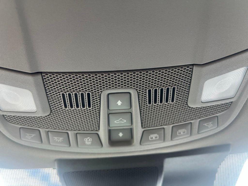 Used 2019 Ford F150 Lariat w/ Equipment Group 502A Luxury AWD/4WD image 36