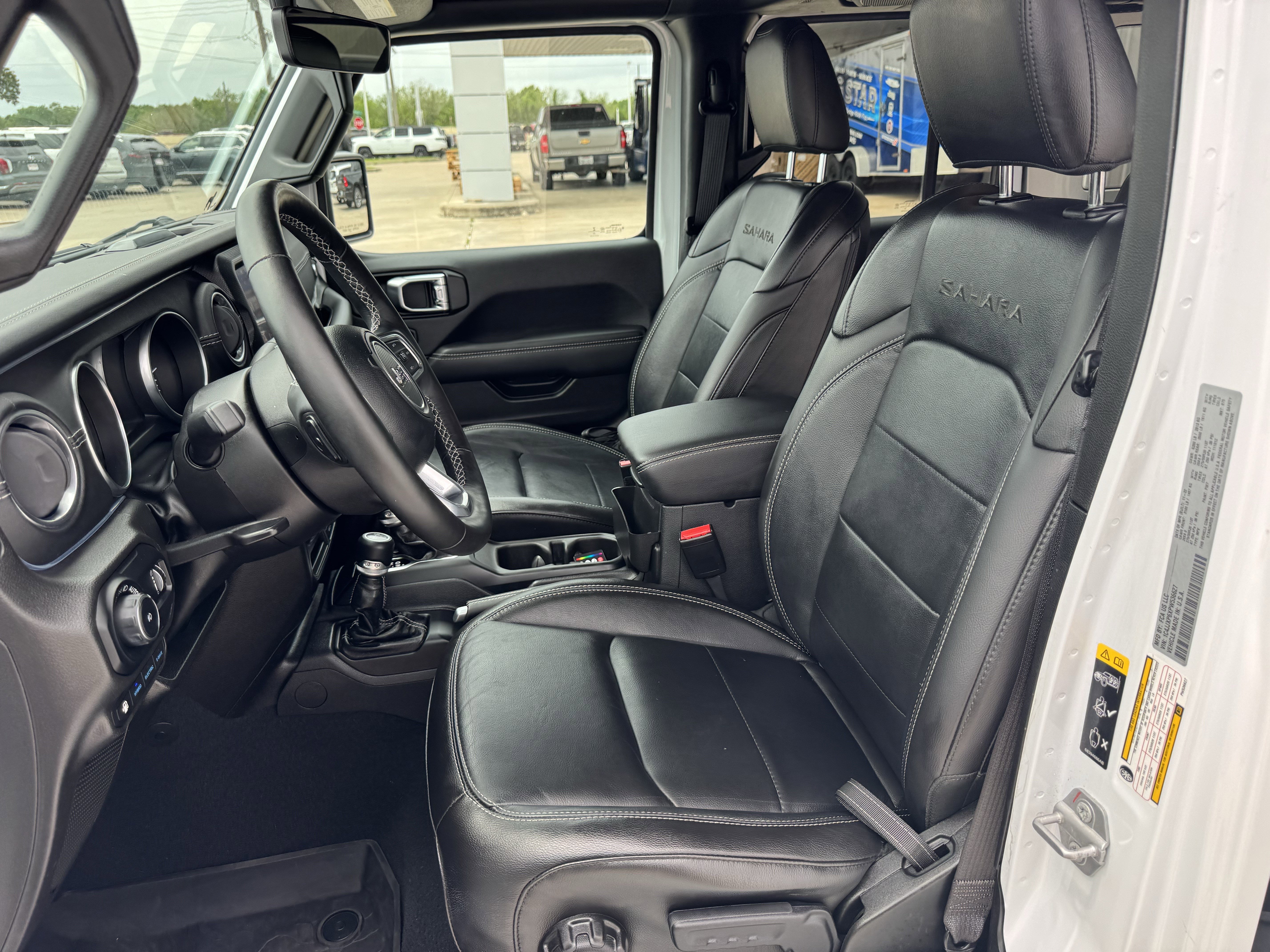 Used 2023 Jeep Wrangler Sahara w/ Cold Weather Group image 27