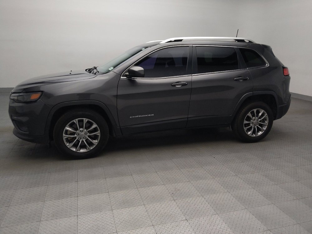Used 2020 Jeep Cherokee Latitude Plus w/ Cold Weather Group image 2