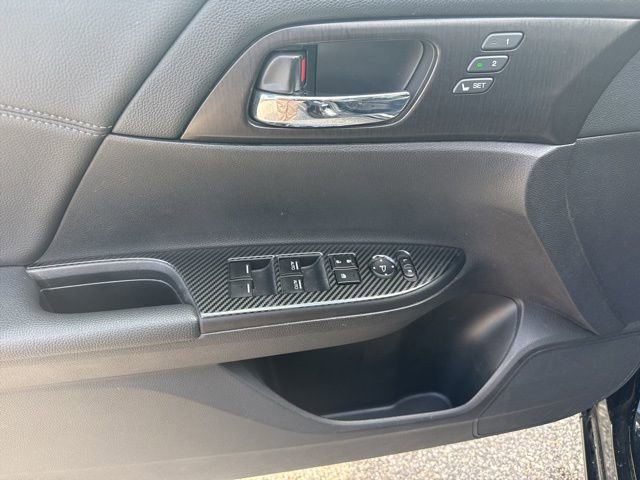 Used 2015 Honda Accord EX-L image 11
