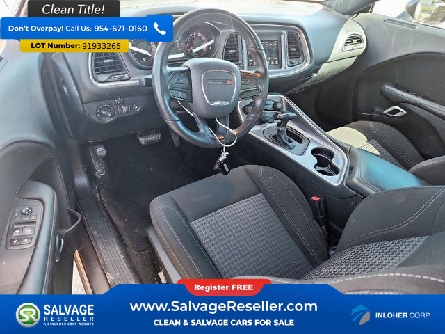 Used 2020 Dodge Challenger SXT w/ Blacktop Package image 11