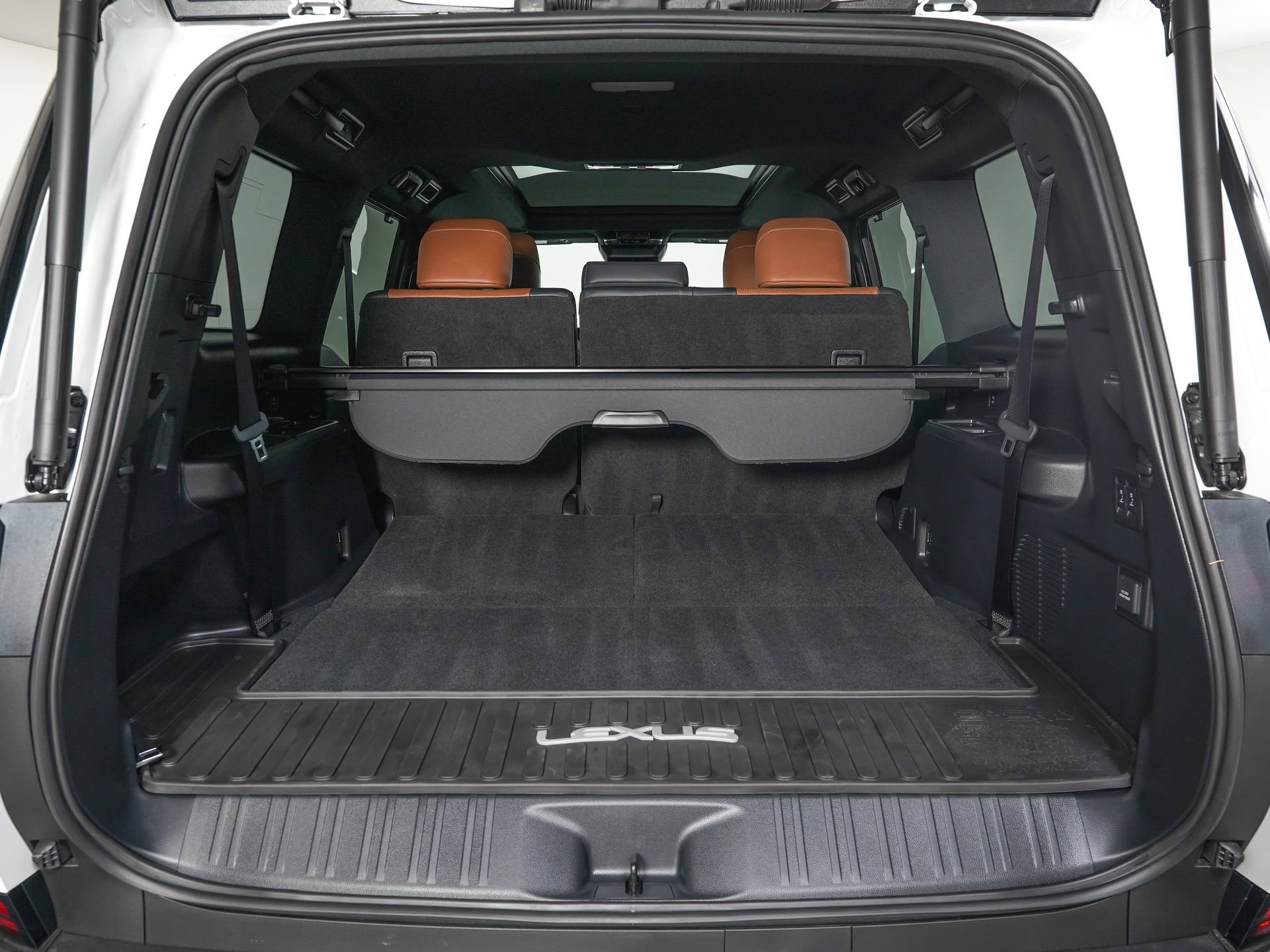 Used 2026 Lexus GX 550 w/ Accessory Package (2T) AWD/4WD image 12