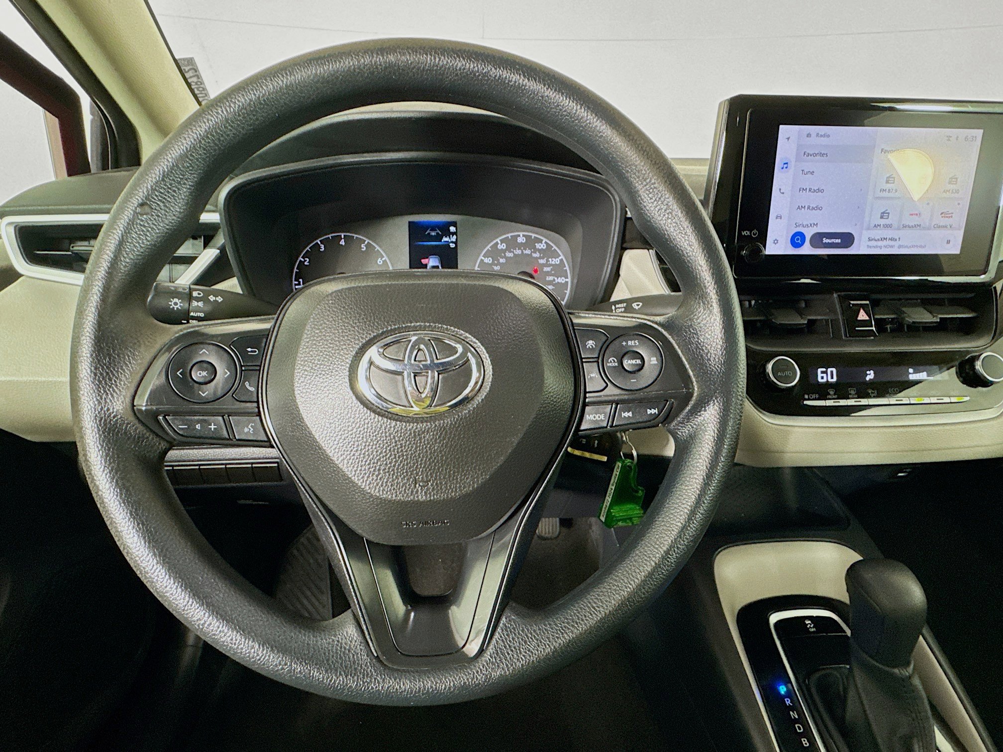 Used 2024 Toyota Corolla LE FWD image 11