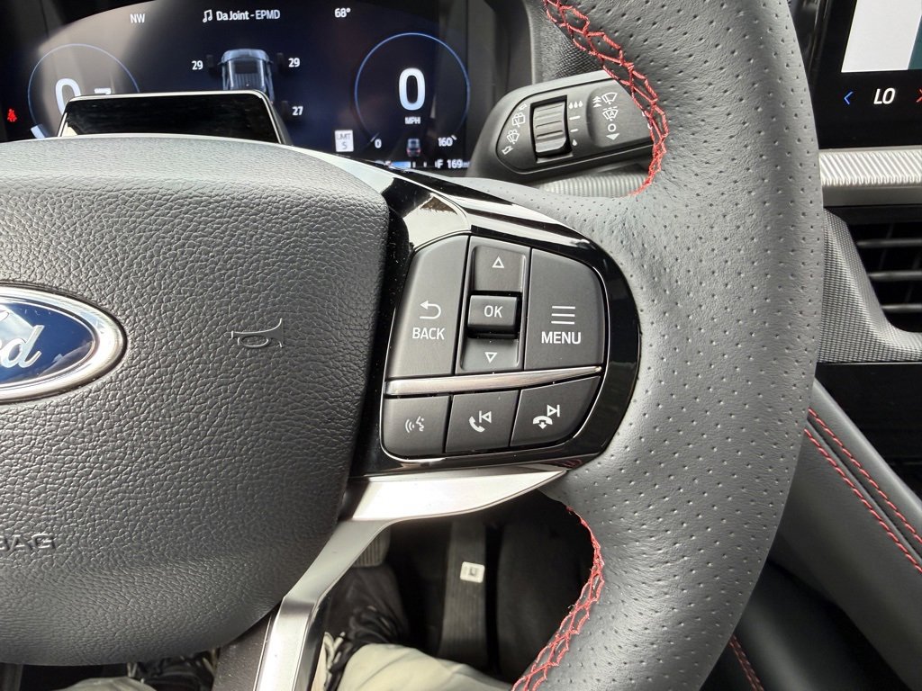 Used 2025 Ford Explorer ST-Line w/ Premium Package image 20