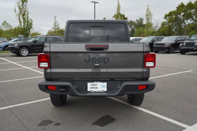 New 2025 Jeep Gladiator Sport image 7