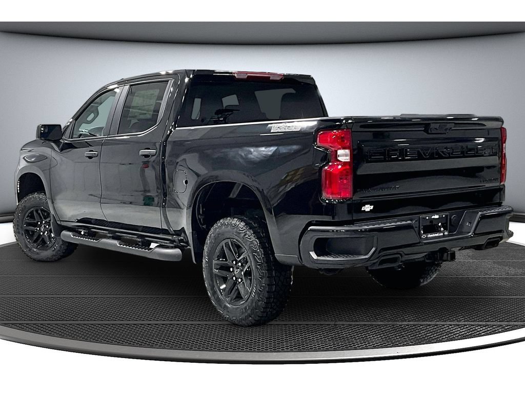 New 2026 Chevrolet Silverado 1500 Custom Trail Boss w/ Midnight Edition AWD/4WD image 4