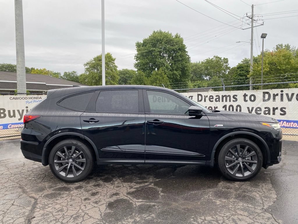 Used 2025 Acura MDX A-Spec AWD/4WD image 2