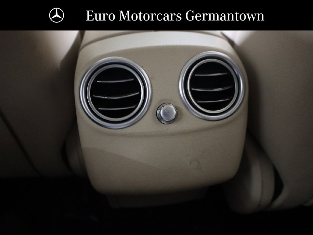 Used 2019 Mercedes-Benz GLC 350e 4MATIC image 46