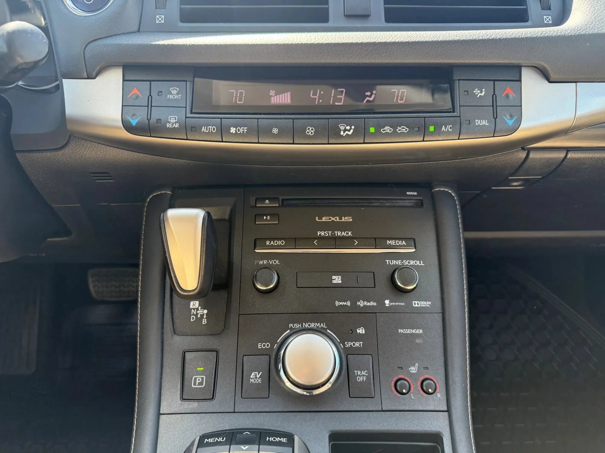Used 2015 Lexus CT 200h w/ Navigation Package FWD image 18