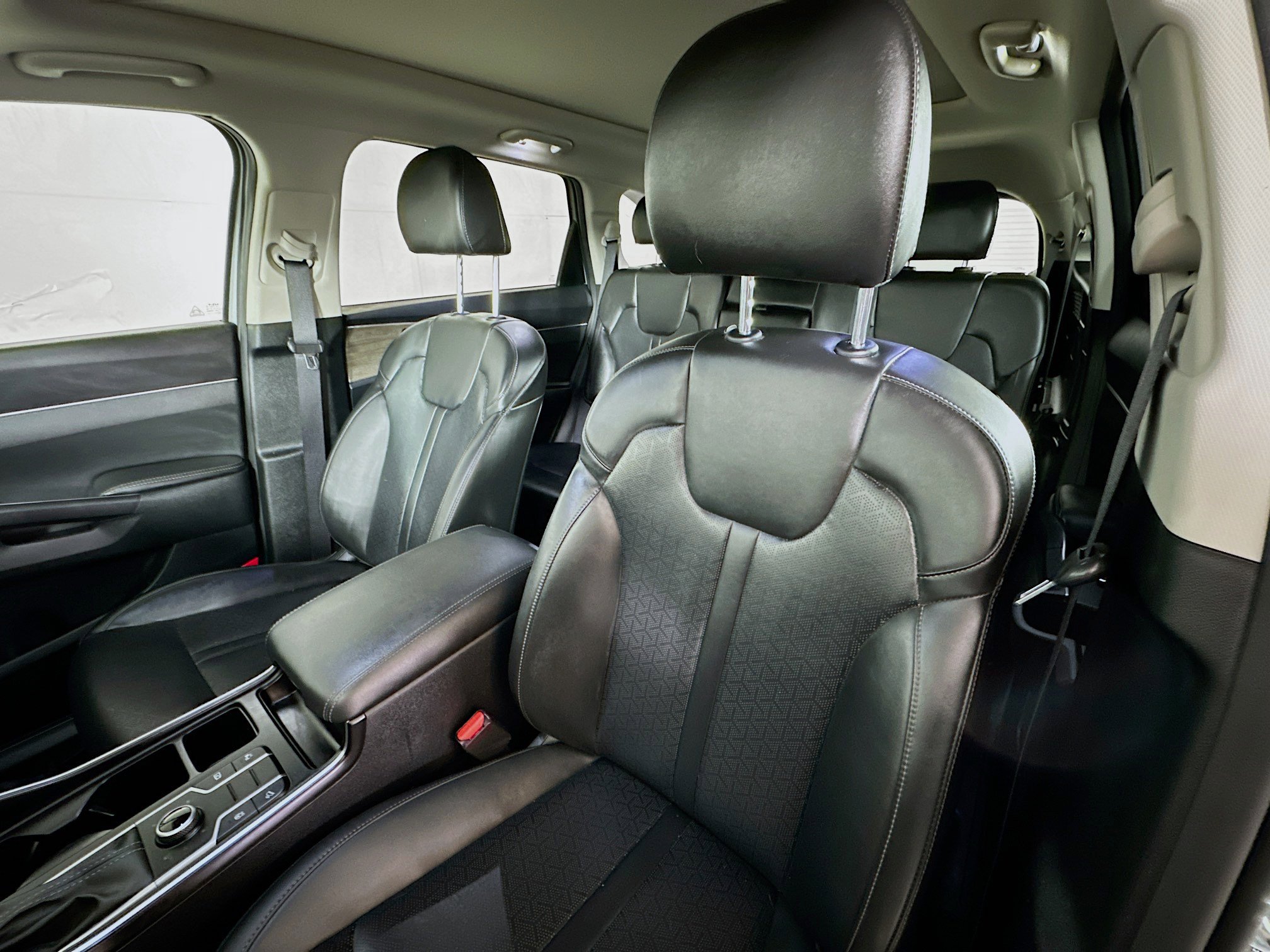 Used 2023 Kia Sorento S w/ Panoramic Sunroof Package image 21