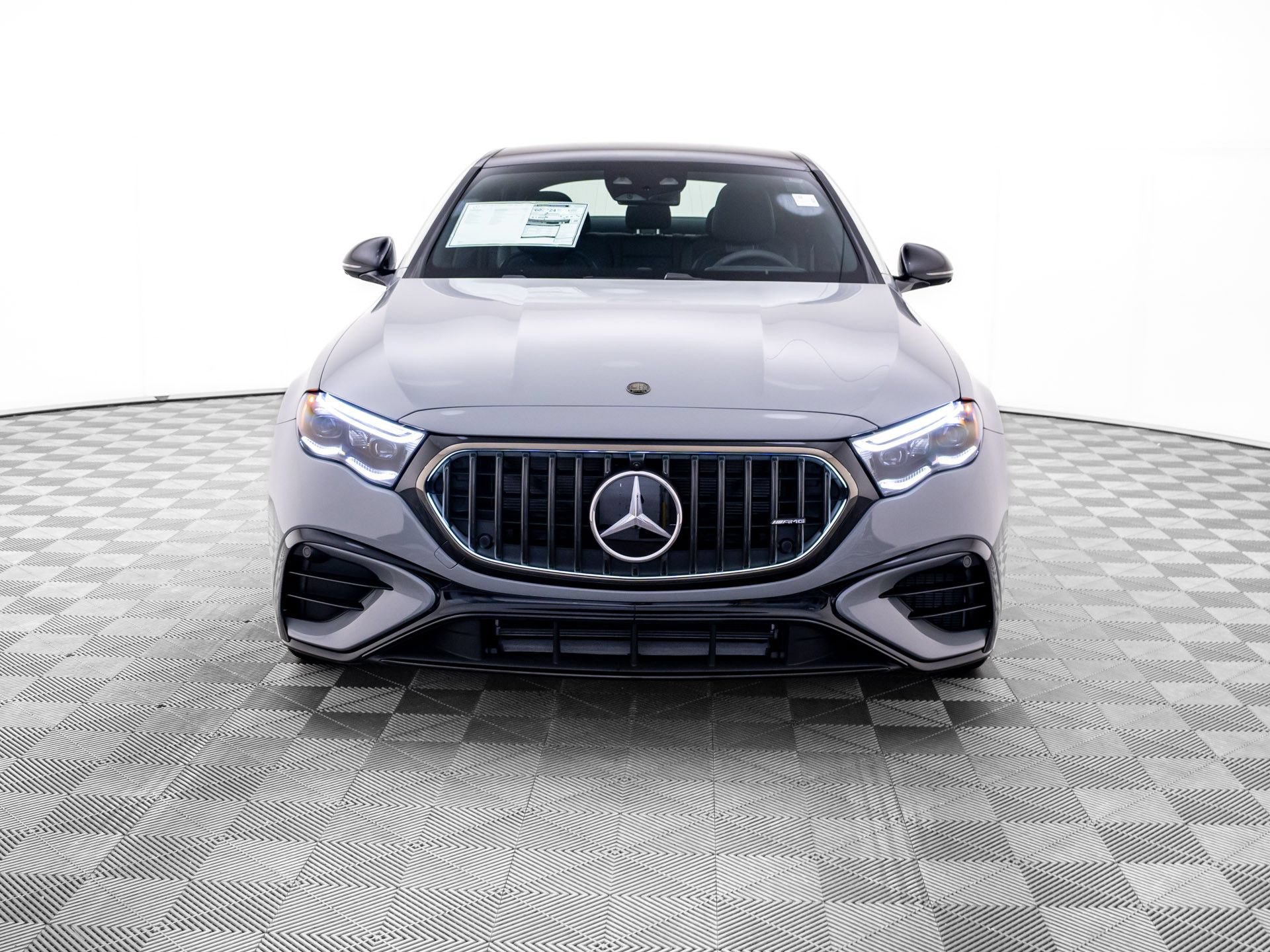 New 2026 Mercedes-Benz E 53 AMG e 4MATIC Sedan image 9