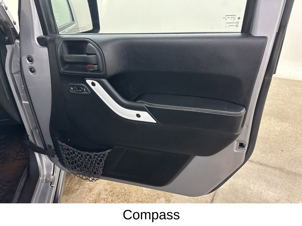 Used 2014 Jeep Wrangler Unlimited Sahara AWD/4WD image 20