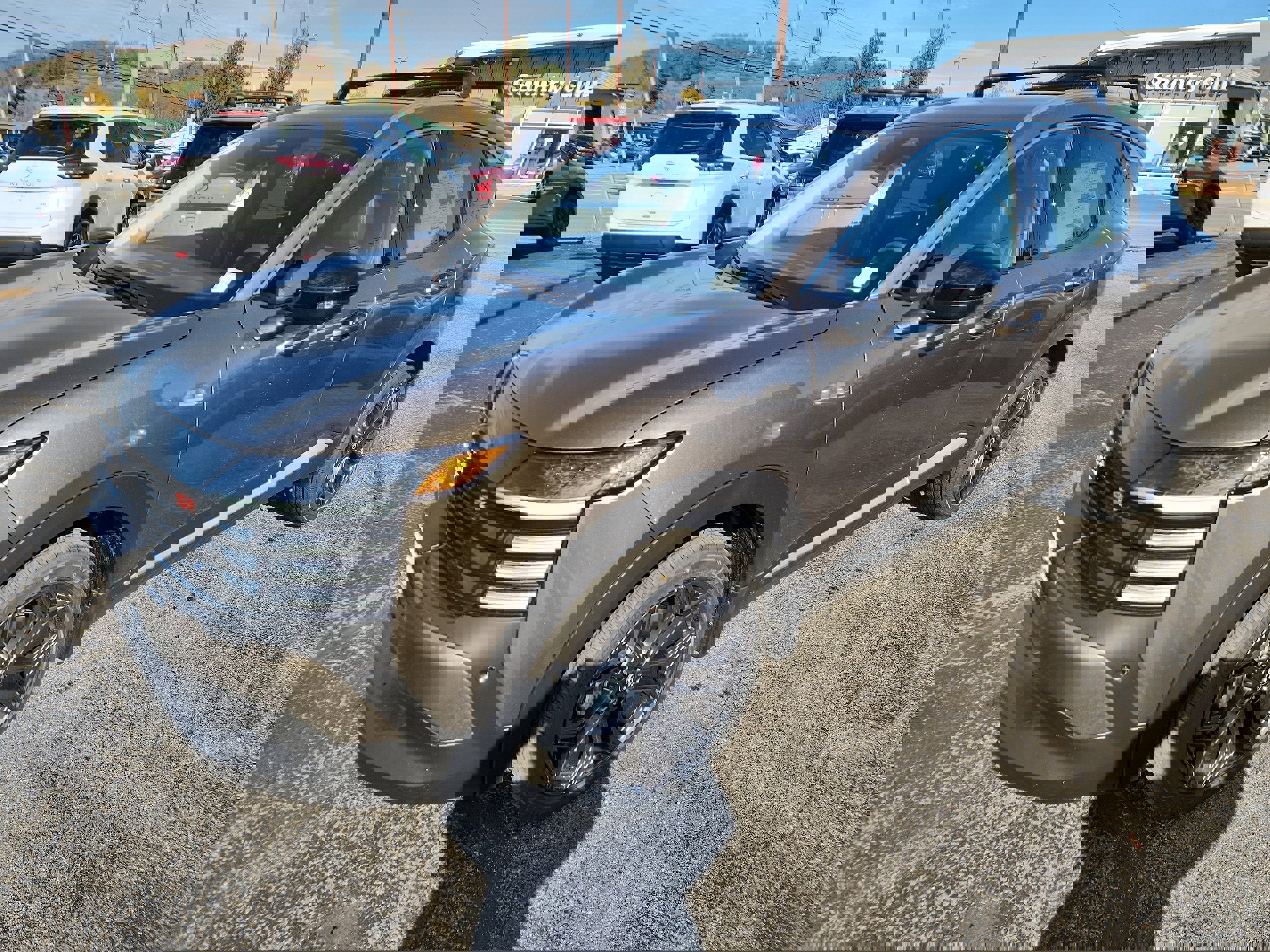 New 2026 Nissan Kicks SR w/ Cold Weather Package image 4