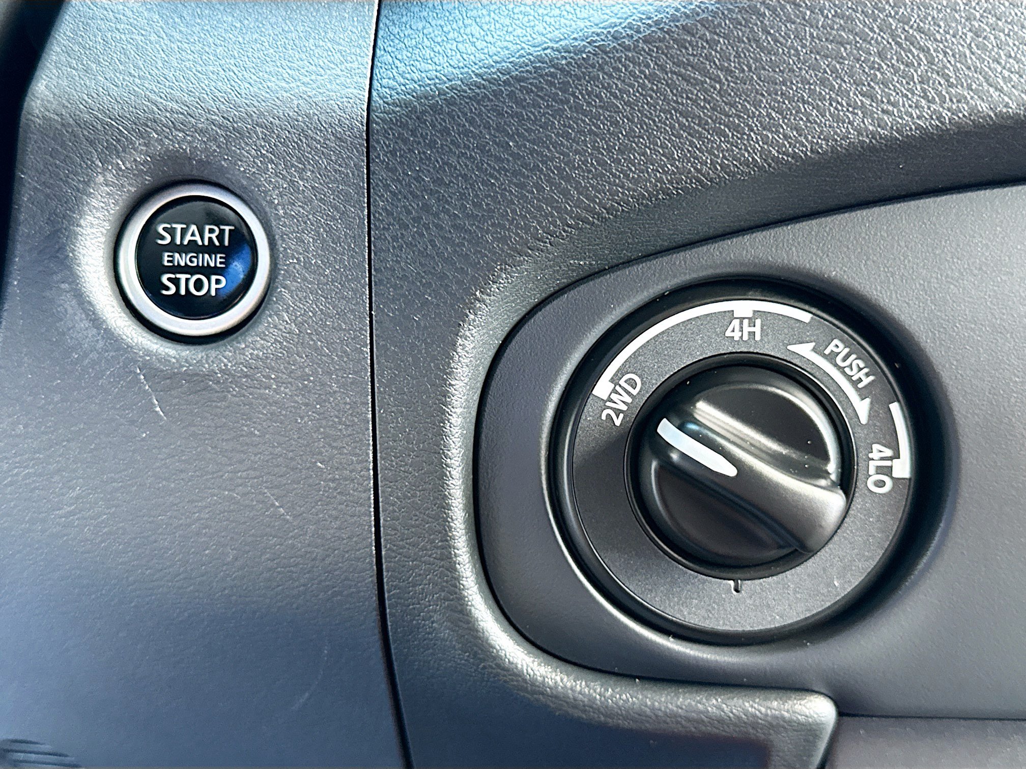 Certified 2023 Nissan Frontier PRO-4X w/ Technology Package AWD/4WD image 9