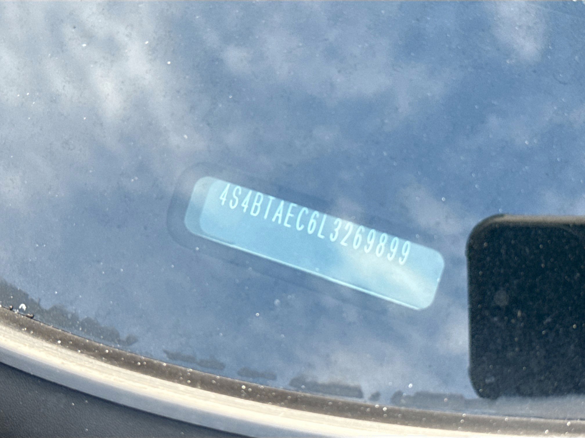 Used 2020 Subaru Outback Premium image 35