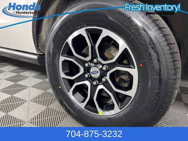 Used 2018 Ford Expedition Limited w/ Equipment Group 301A image 12