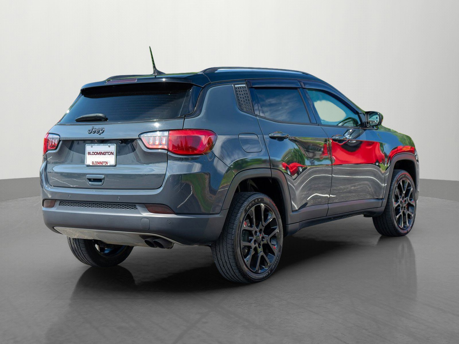 Used 2018 Jeep Compass Limited w/ Navigation Group AWD/4WD image 7