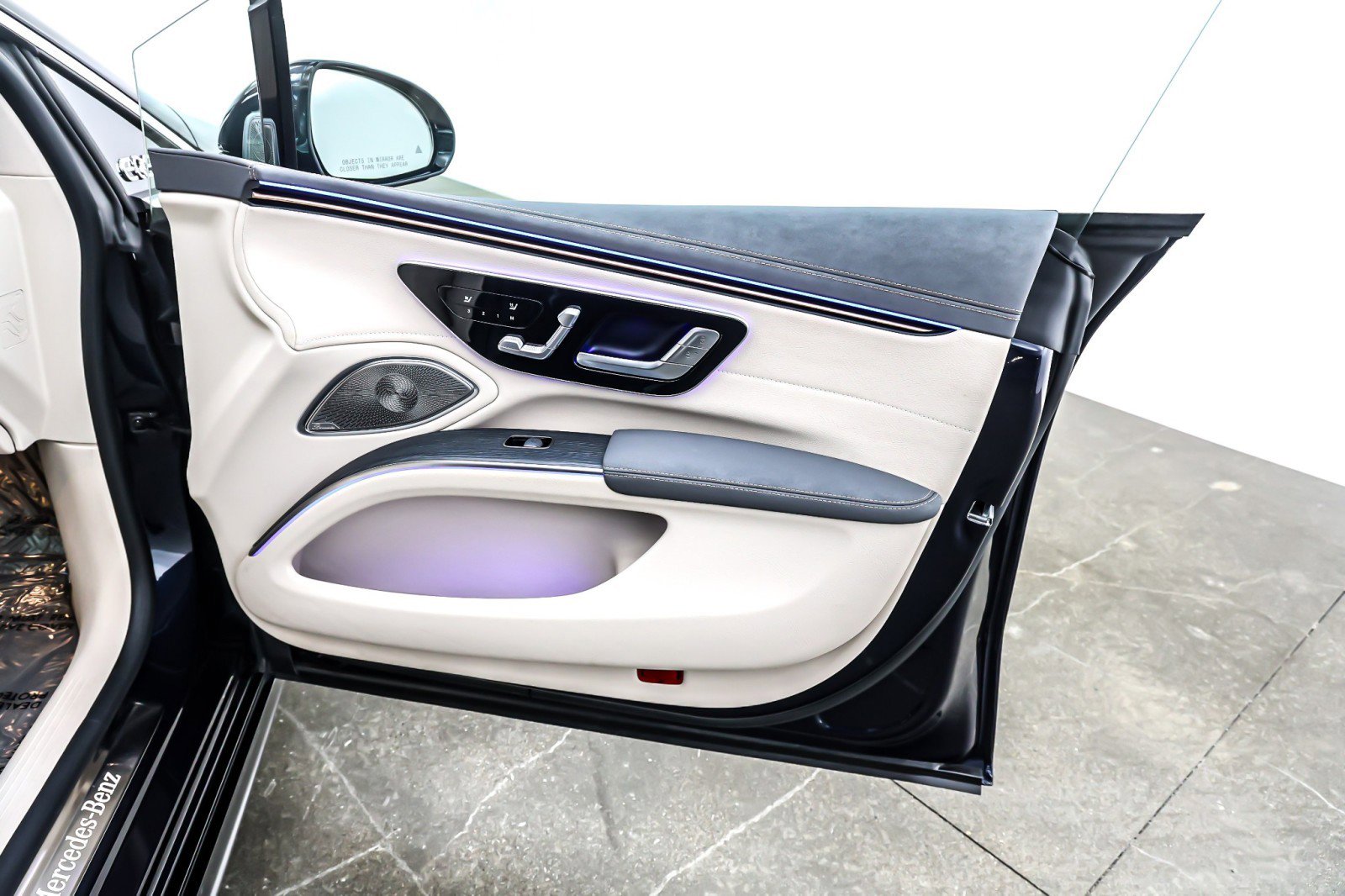 Used 2023 Mercedes-Benz EQS 580 4MATIC Sedan image 24