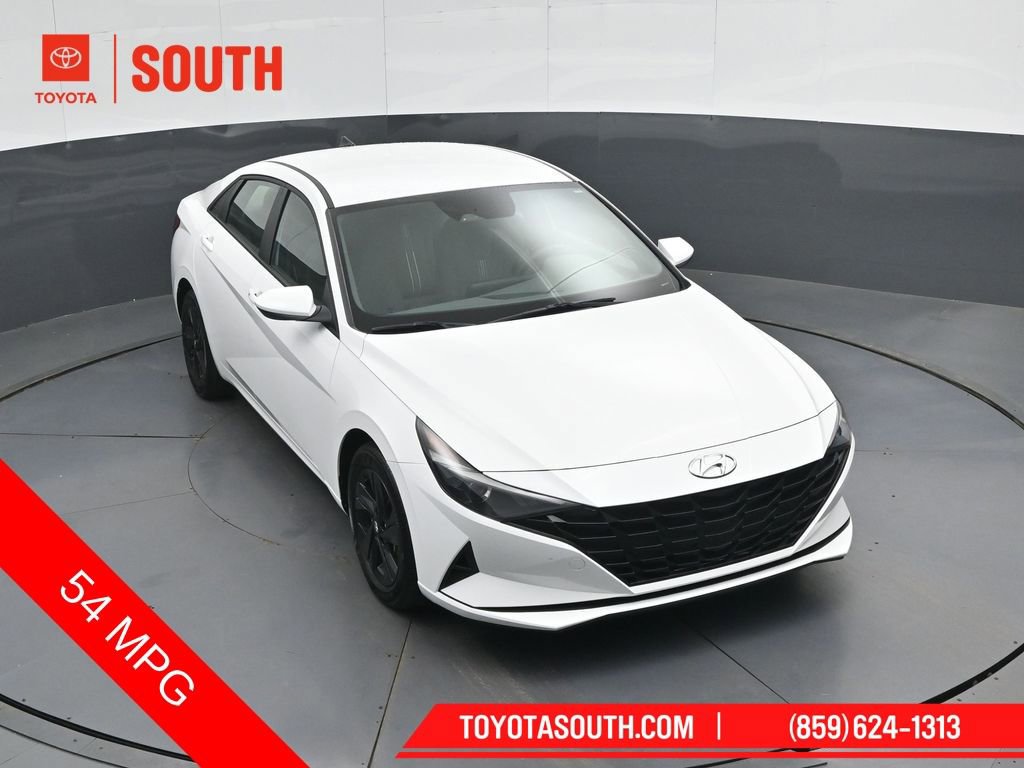 Used 2023 Hyundai Elantra Blue image 43