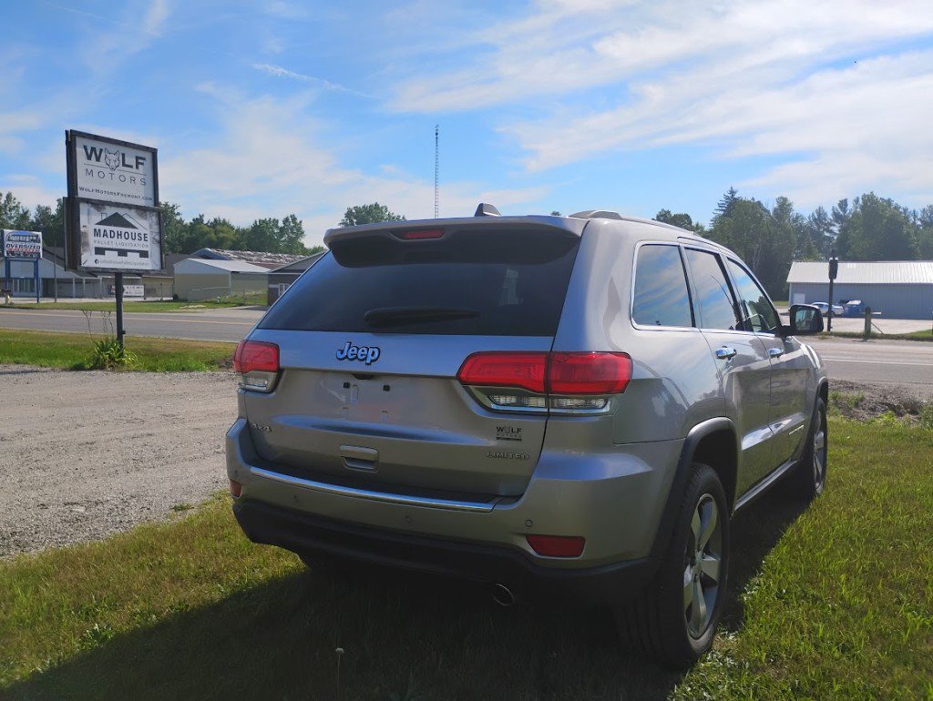 Used 2015 Jeep Grand Cherokee Limited AWD/4WD image 2