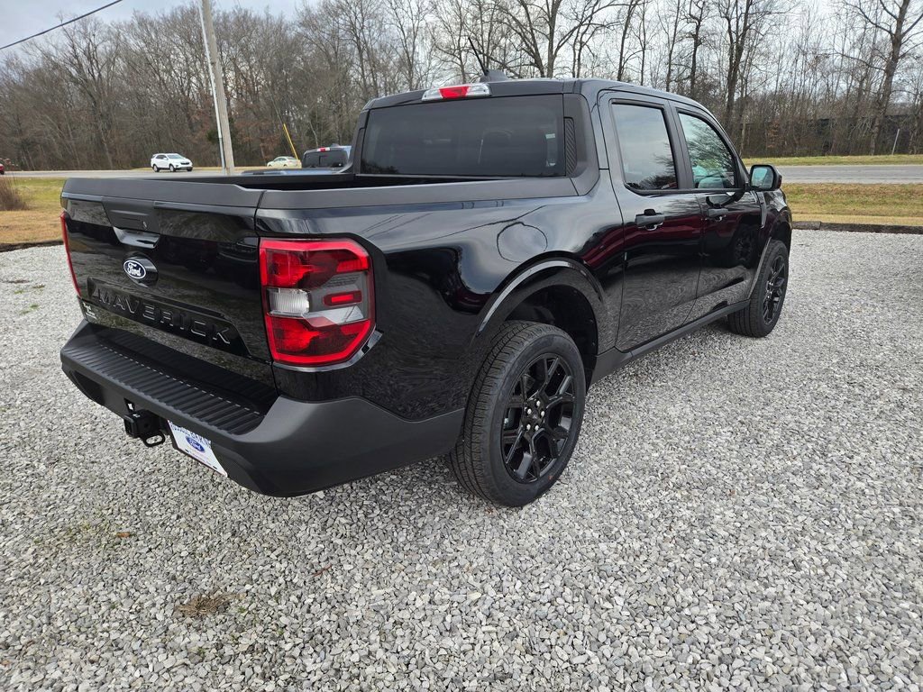 New 2026 Ford Maverick XLT w/ Black Appearance Package image 4