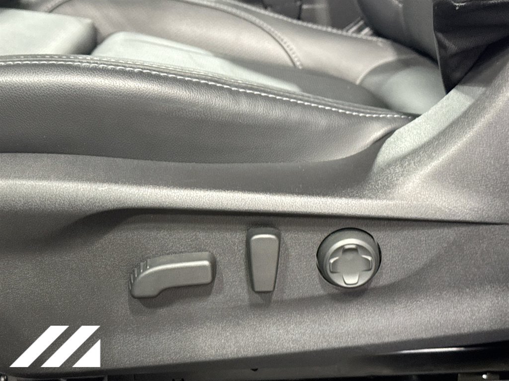 Used 2025 Subaru Ascent Touring AWD/4WD image 22