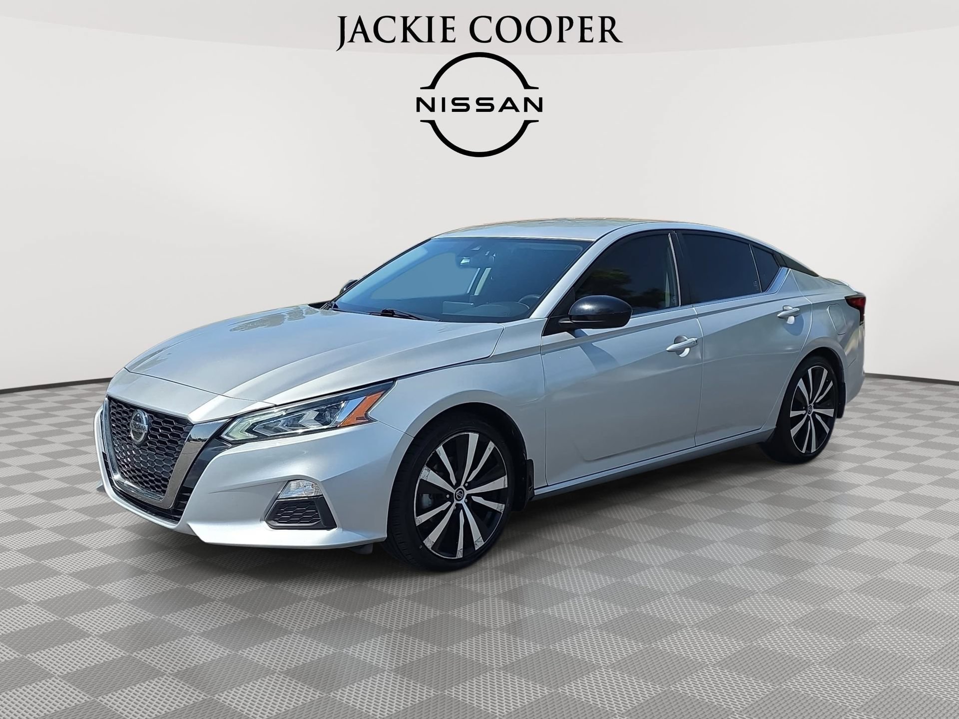 Used 2022 Nissan Altima 2.5 SR