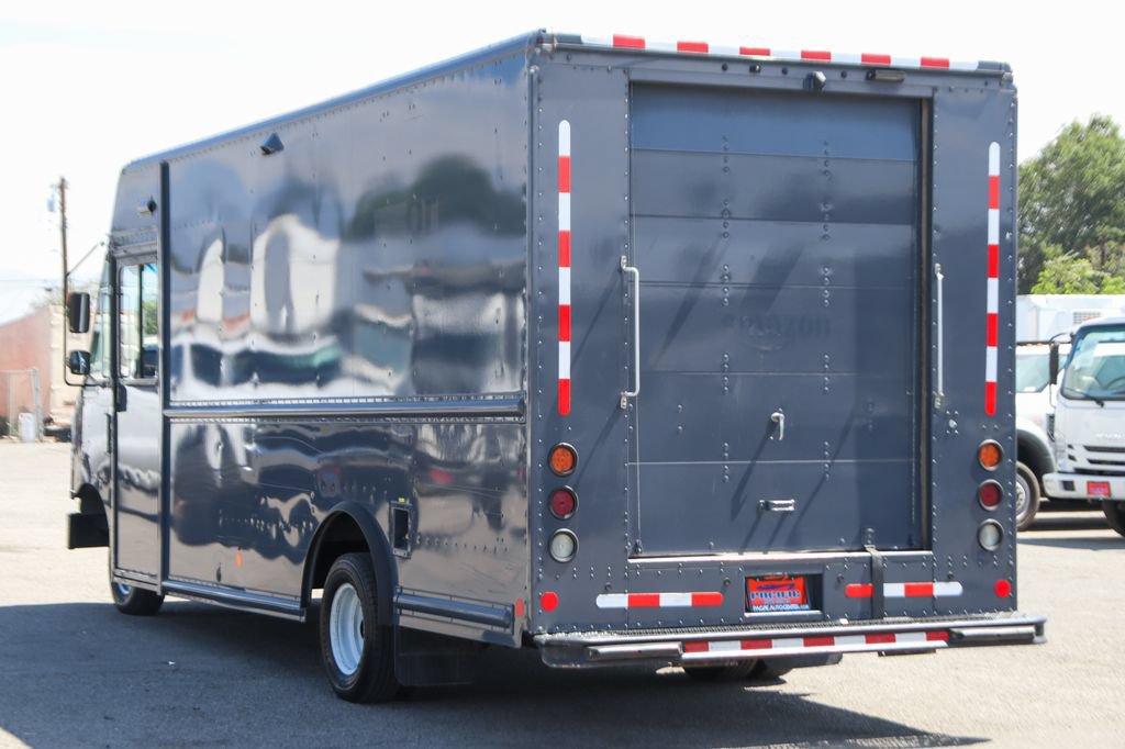 Used 2019 Ford E-450 and Econoline 450 Super Duty RWD image 7