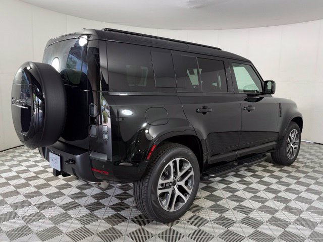 New 2026 Land Rover Defender 110 X-Dynamic SE AWD/4WD image 8